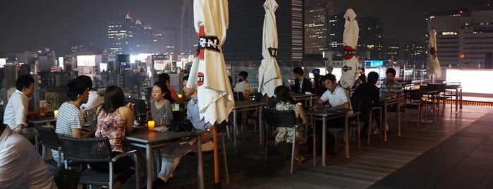 roof top bar & terrace G is one of Manon 님이 저장한 장소.