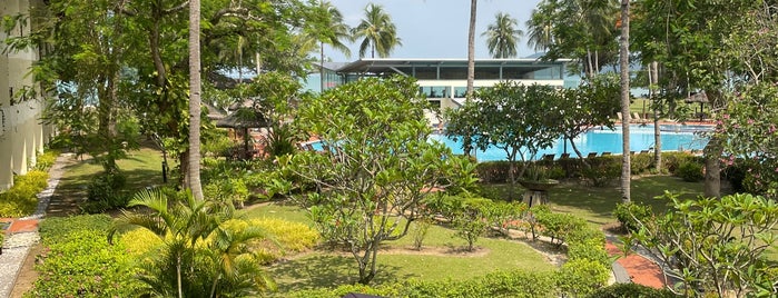 Holiday Villa Beach Resort & Spa Langkawi is one of Orte, die Tariq gefallen.