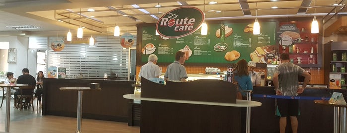 Route Café is one of สถานที่ที่ Thiago ถูกใจ.