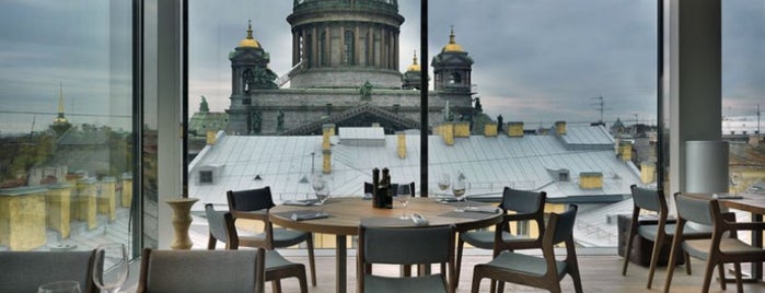 Saint-Petersburg's summer terraces.