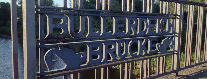 Bullerdeich-Brücke is one of Hamburg: Brücken.