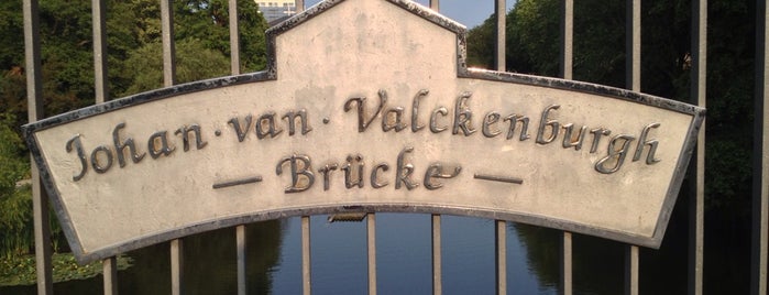 Johan-van-Valckenburgh-Brücke is one of Hamburg: Brücken.