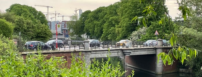 Erste Banksbrücke is one of Hamburg: Brücken.