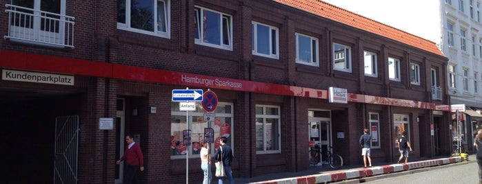 Hamburger Sparkasse is one of Tempat yang Disukai Jan.
