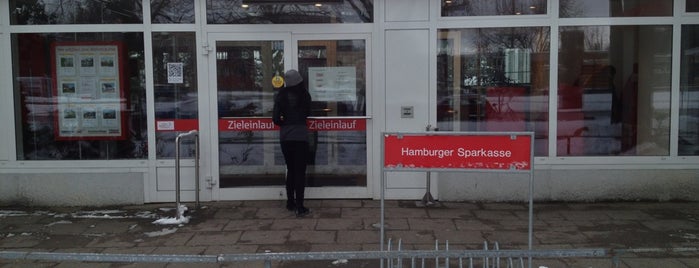 Hamburger Sparkasse is one of Orte, die Fd gefallen.