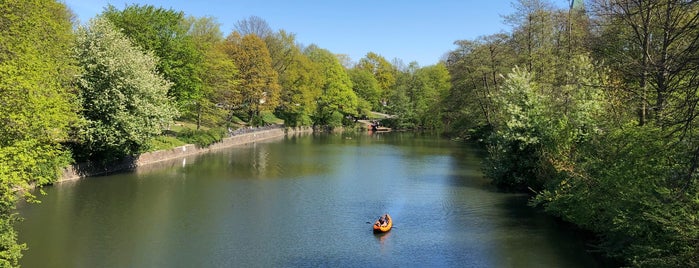 Eilbekkanal is one of Hamburg.