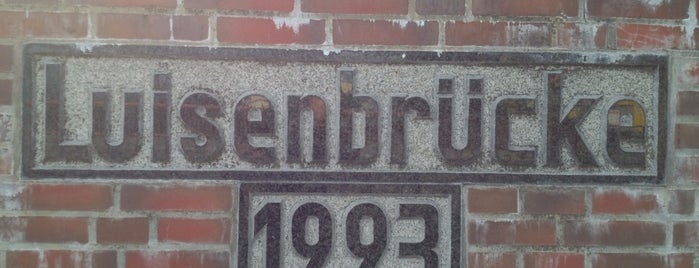 Erste Luisenbrücke is one of Hamburg: Brücken.