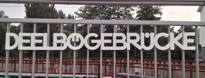 Deelbögebrücke is one of Hamburg: Brücken.