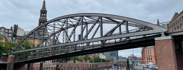 Kibbelstegbrücke is one of Hamburg: Brücken.