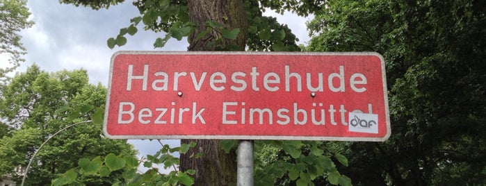 Harvestehude is one of Hamburg: Stadtteile.