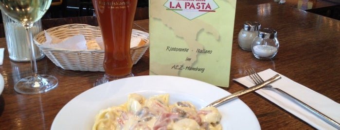 La Pasta is one of Restaurants in Hamburg, in denen ich speiste.