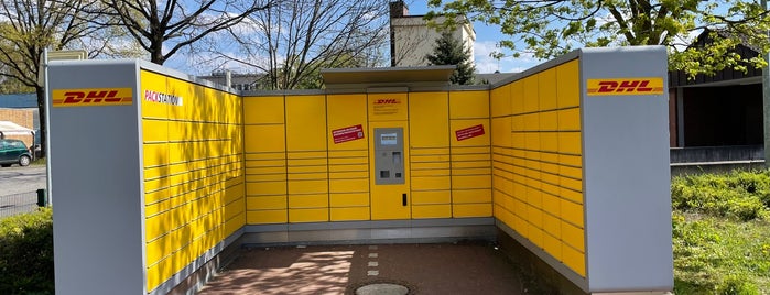 Packstation 199 is one of DHL Packstationen.