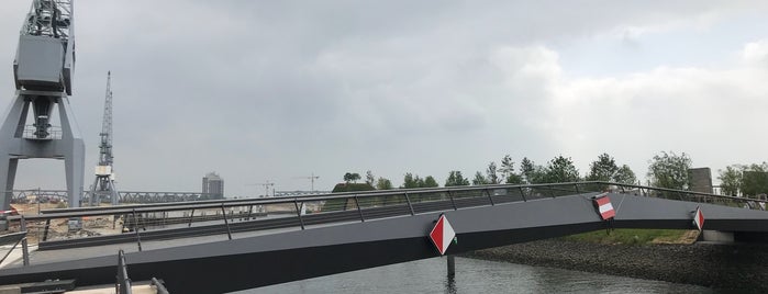 Baakenparkbrücke is one of Hamburg: Brücken.