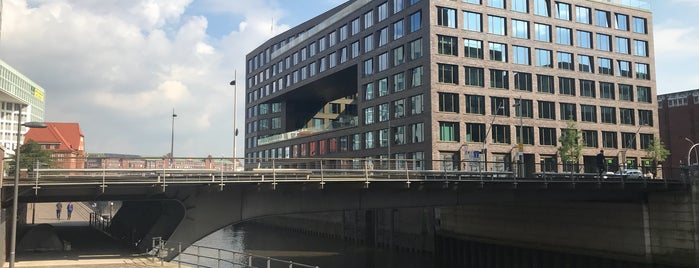 Shanghaibrücke is one of Hamburg: Brücken.