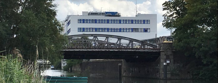 Erste Ausschläger Brücke is one of Hamburg: Brücken.