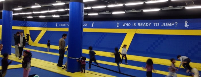 Jumping Zone is one of ㄹ.