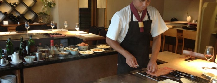 Teppan-Yaki is one of Restaurantes Japoneses.