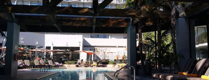 Marriott Anaheim Palms Pool is one of Carl'ın Beğendiği Mekanlar.