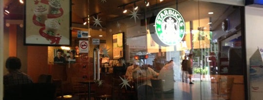 Starbucks is one of Pawel : понравившиеся места.