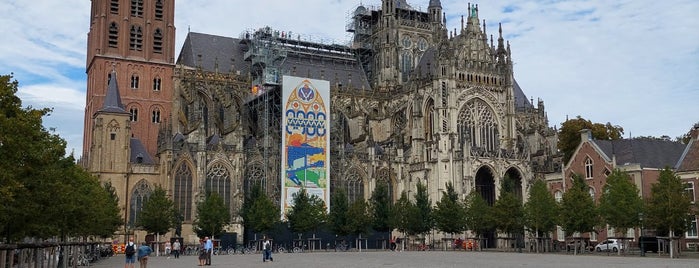 Parade is one of Den Bosch.