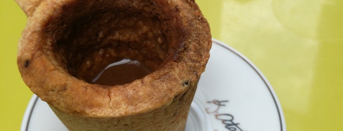 Kahve Sokağı is one of Locais curtidos por Derya.