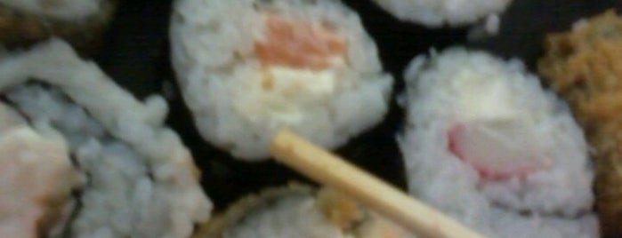 Nozuki Sushi Bar is one of Robson @.