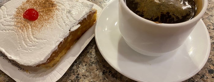Sweet & Coffee is one of Comida Rápida.