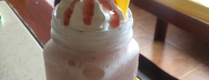 Ricanita Cafe and Cream is one of Nueva Vizcaya to go's.