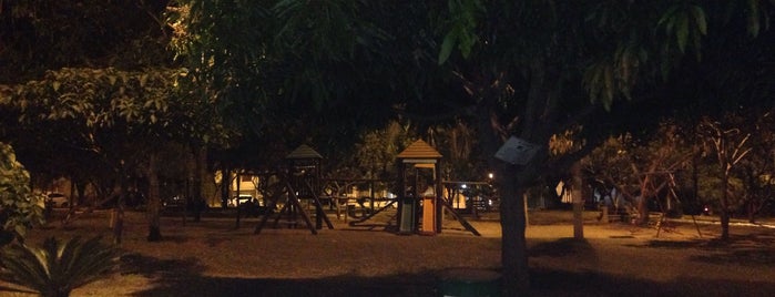 Praça Salim Haddad Neto is one of สถานที่ที่ Gilberto ถูกใจ.