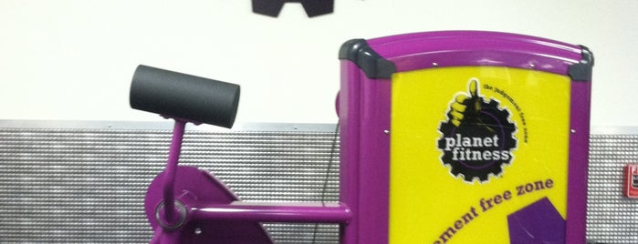 Planet Fitness is one of Lugares favoritos de Ray.