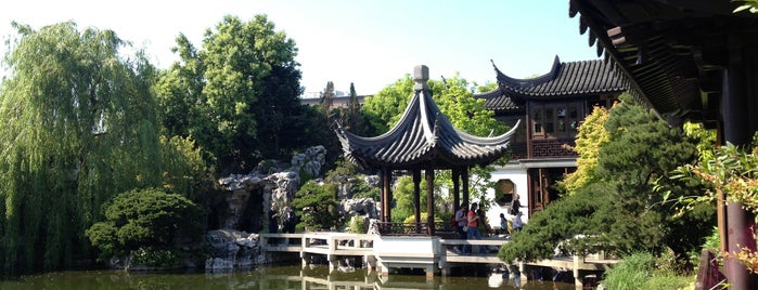 Lan Su Chinese Garden is one of Dan's Portland.