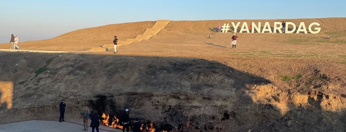 Yanar Dağ | The Flaming Hill is one of Locais curtidos por Michael.