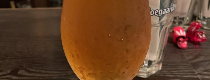 Craft Beer Bar LIVING is one of 行ってみたいレストラン？.