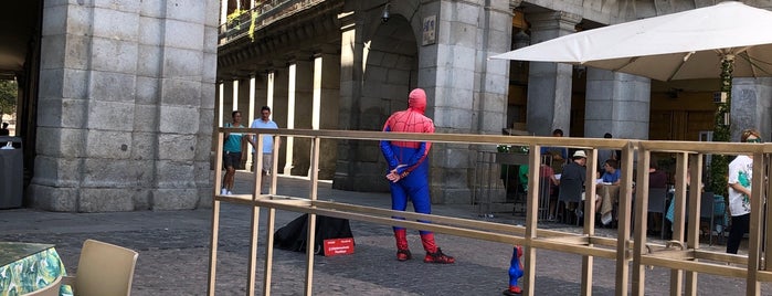 Fat Spiderman is one of Mis Lugares.