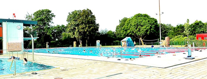 Allwetterbad is one of Düsseldorf Best: Water fun.