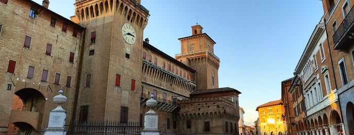 Замок Эстенсе is one of Ferrara city and all around.