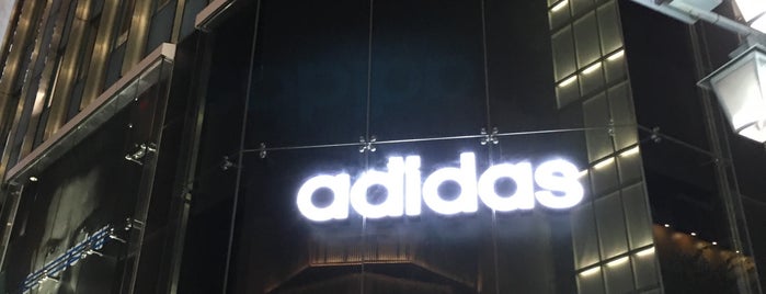 adidasブランドコアストア 新宿 is one of Locais curtidos por phongthon.