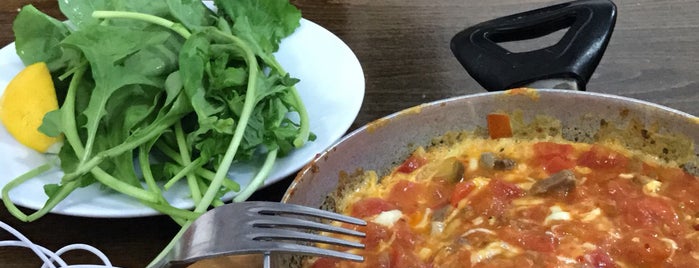 ES MENEMEN VE KAHVALTI DÜNYASI is one of Tempat yang Disimpan Ahmet.