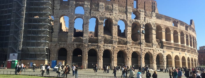 Colosseo is one of Roma.