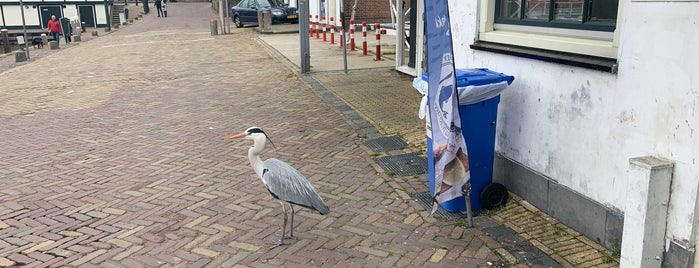 Palingrokerij J. B. Plat is one of Amsterdam from A to Z.