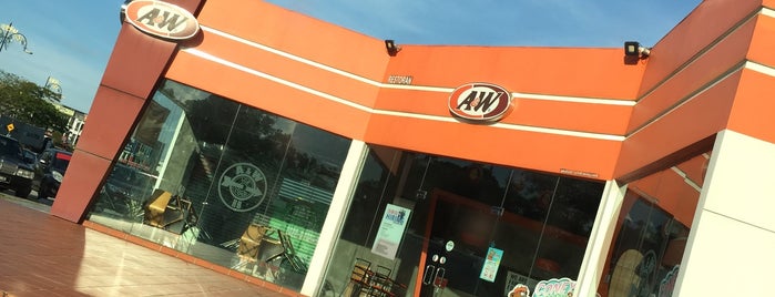 A & W is one of สถานที่ที่ ꌅꁲꉣꂑꌚꁴꁲ꒒ ถูกใจ.