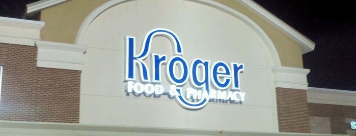 Kroger is one of Lugares favoritos de Heather.