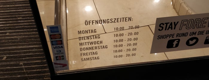 Forever 21 is one of to do list in Berlin.