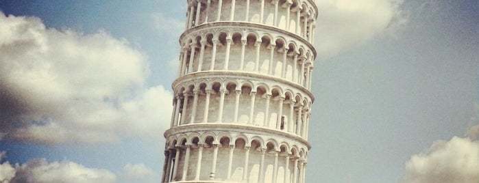 Tower of Pisa is one of L'Italie.