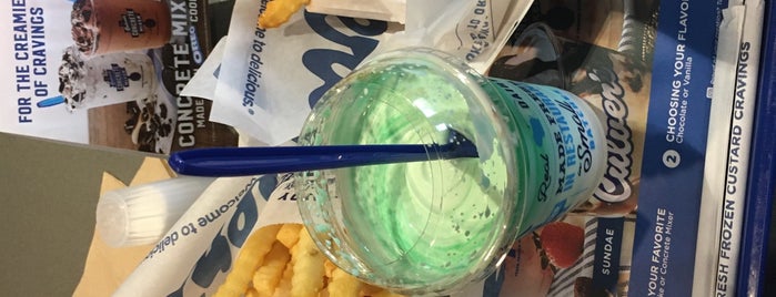 Culver's is one of Johnさんのお気に入りスポット.