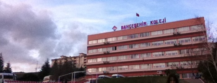Bahçeşehir Koleji İlköğretim Okulu is one of Lugares favoritos de Banu.