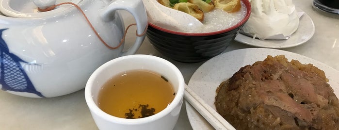 Restaurant Yun Lai Dim Sum (古来雲来饱点) is one of Shin hearts them.
