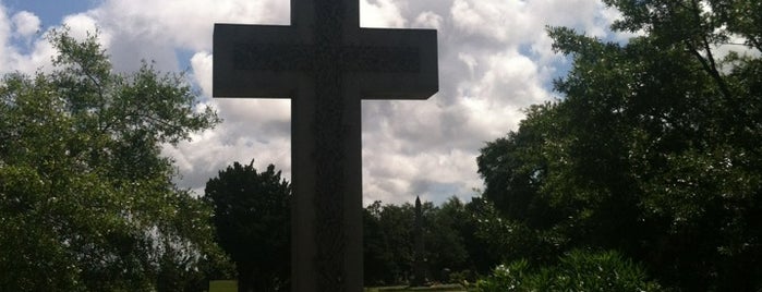 Magnolia Cemetery is one of Explore Charleston, SC.