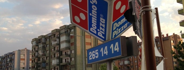 Domino's Pizza is one of Gespeicherte Orte von Haluk.