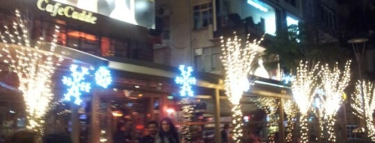 Cafe Cadde is one of Gidilen yerler.